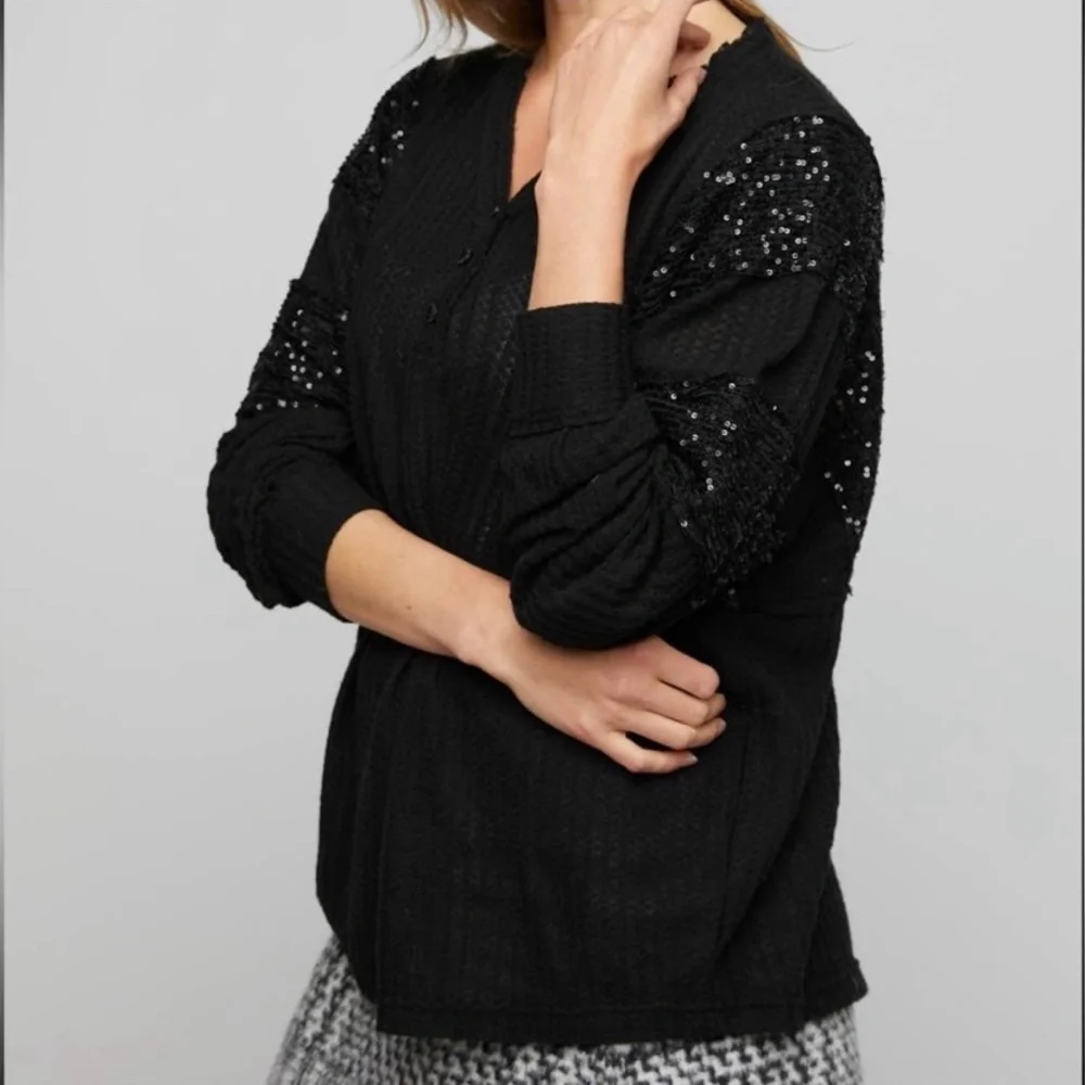 Davi&Dani Black Sequin Waffle Top Size 1X - Picture 7 of 10